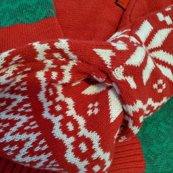 Blizzard Bay Red and Green Dinosaur Christmas Sweater Size Small - Picture 10 of 11
